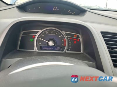 Zdjęcie 9 z 12 samochodu: 2006 HONDA CIVIC LX VIN:2HGFG12626H558791 - miniatura