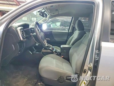 Zdjęcie 7 z 12 samochodu: 2017 TOYOTA TACOMA SR5 V6 VIN:3TMCZ5AN4HM076484 - miniatura