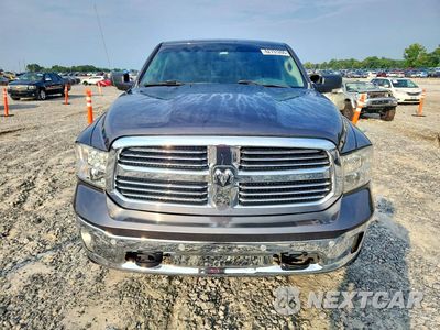 Piąte zdjęcie samochodu w środku: 2018 RAM 1500 SLT VIN:1C6RR7TT5JS297761 - miniatura