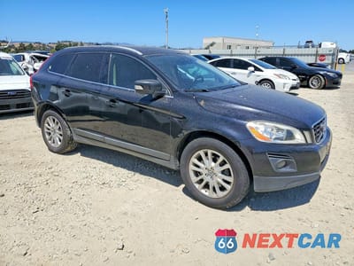 Czwarte zdjęcie samochodu z boku: 2010 VOLVO XC60 T6 VIN:YV4992DZ7A2118566 - miniatura