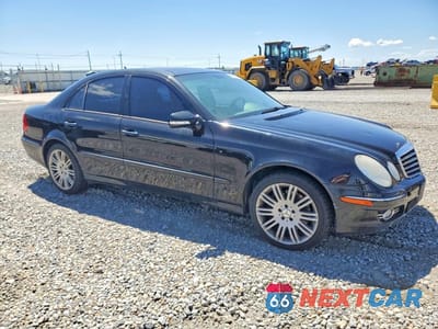 Czwarte zdjęcie samochodu z boku: 2007 MERCEDES-BENZ E 350 4MATIC VIN:WDBUF87X17B170592 - miniatura