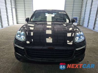 Piąte zdjęcie samochodu w środku: 2016 PORSCHE CAYENNE VIN:WP1AA2A20GLA09219 - miniatura