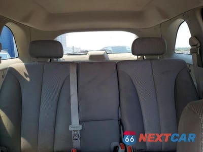 Zdjęcie 10 z 13 samochodu: 2005 CHRYSLER PACIFICA VIN:2C8GM48L55R310956 - miniatura