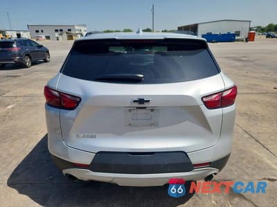 Zdjęcie 6 z 13 samochodu: 2020 CHEVROLET BLAZER 3LT VIN:3GNKBDRS7LS539699 - miniatura