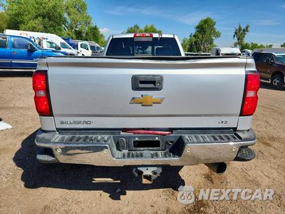 Zdjęcie 6 z 12 samochodu: 2019 CHEVROLET SILVERADO K3500 LTZ VIN:1GC4KXEY9KF196197 - miniatura