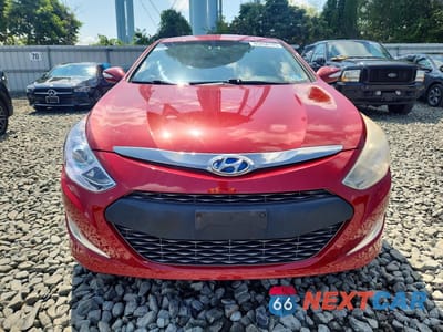 Piąte zdjęcie samochodu w środku: 2013 HYUNDAI SONATA HYBRID VIN:KMHEC4A42DA098000 - miniatura