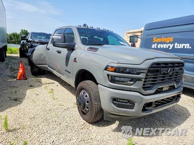 Czwarte zdjęcie samochodu z boku: 2026 RAM 3500 BIG HORN VIN:3C63RRHL4TG213840 - miniatura