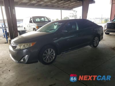 2014 TOYOTA CAMRY HYBRID XLE 4T1BD1FK1EU138508 - główne zdjęcie licytacji z USA - miniatura