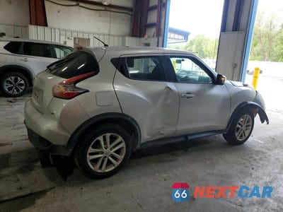 Trzecie zdjęcie samochodu z tyłu: 2016 NISSAN JUKE S VIN:JN8AF5MV3GT655126 - miniatura