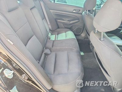 Zdjęcie 10 z 12 samochodu: 2019 NISSAN ALTIMA SV VIN:1N4BL4DW4KC215524 - miniatura