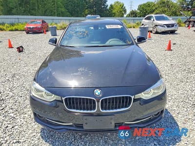 Piąte zdjęcie samochodu w środku: 2018 BMW 330 XI VIN:WBA8D9G57JNU68838 - miniatura