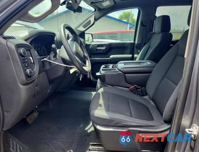 Zdjęcie 7 z 12 samochodu: 2021 CHEVROLET SILVERADO K1500 CUSTOM VIN:3GCUYBEF1MG140885 - miniatura