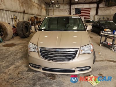 Piąte zdjęcie samochodu w środku: 2015 CHRYSLER TOWN & COUNTRY TOURING VIN:2C4RC1BG1FR538073 - miniatura