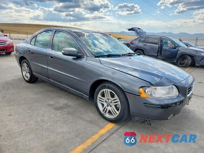 Czwarte zdjęcie samochodu z boku: 2008 VOLVO S60 2.5T VIN:YV1RS592X82693334 - miniatura