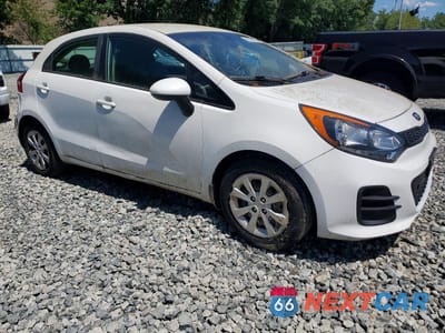 Czwarte zdjęcie samochodu z boku: 2016 KIA RIO LX VIN:KNADM5A31G6634238 - miniatura