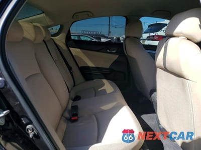 Zdjęcie 10 z 12 samochodu: 2018 HONDA CIVIC LX VIN:2HGFC2F59JH560114 - miniatura