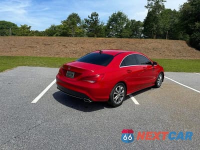 Czwarte zdjęcie samochodu z boku: 2015 MERCEDES-BENZ CLA 250 VIN:WDDSJ4EB0FN180654 - miniatura