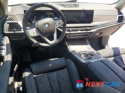Zdjęcie 8 z 13 samochodu: 2024 BMW X7 XDRIVE40I VIN:5UX23EM03R9V72744 - miniatura