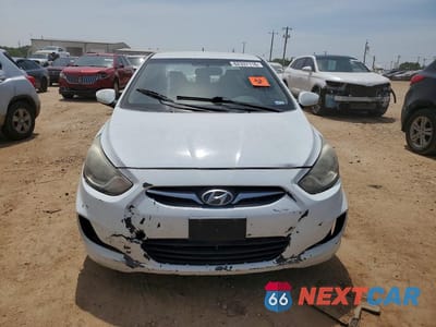 Piąte zdjęcie samochodu w środku: 2012 HYUNDAI ACCENT GLS VIN:KMHCT4AE9CU054086 - miniatura