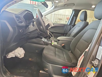 Zdjęcie 7 z 12 samochodu: 2025 FORD ESCAPE ACTIVE VIN:1FMCU9GN9SUA43475 - miniatura