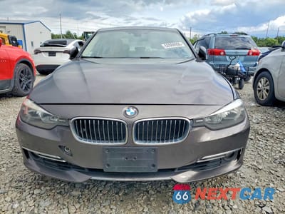 Piąte zdjęcie samochodu w środku: 2013 BMW 328 XI VIN:WBA3B3C54DF530326 - miniatura