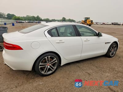 Trzecie zdjęcie samochodu z tyłu: 2017 JAGUAR XE PREMIUM VIN:SAJAJ4BV3HA968652 - miniatura