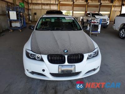 Piąte zdjęcie samochodu w środku: 2011 BMW 328 I SULEV VIN:WBAPH5G53BNM76431 - miniatura