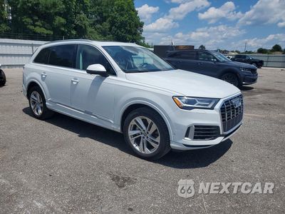 Czwarte zdjęcie samochodu z boku: 2020 AUDI Q7 PREMIUM PLUS VIN:WA1LXAF78LD002752 - miniatura