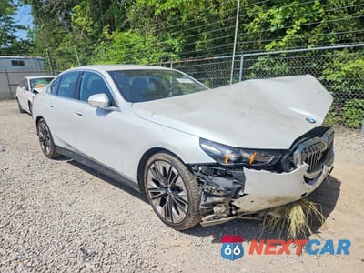 Czwarte zdjęcie samochodu z boku: 2024 BMW 530 XI VIN:WBA53FJ00RCS32167 - miniatura