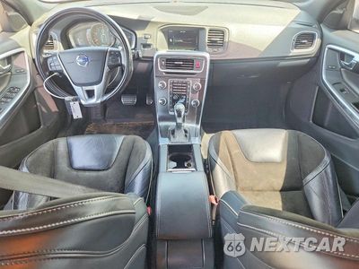 Zdjęcie 8 z 13 samochodu: 2016 VOLVO V60 T6 R-DESIGN VIN:YV1902SS6G1300545 - miniatura