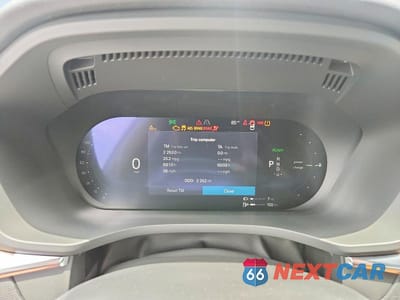 Zdjęcie 9 z 14 samochodu: 2026 VOLVO XC60 PLUS VIN:YV4H60RC0T1454162 - miniatura