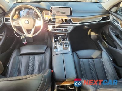 Zdjęcie 8 z 13 samochodu: 2019 BMW 750 XI VIN:WBA7F2C56KB238990 - miniatura
