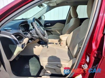 Zdjęcie 7 z 13 samochodu: 2020 JEEP CHEROKEE LATITUDE VIN:1C4PJLCB5LD653222 - miniatura