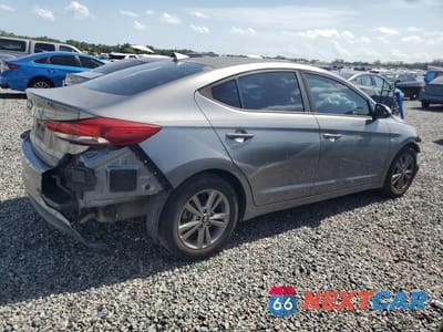 Trzecie zdjęcie samochodu z tyłu: 2018 HYUNDAI ELANTRA SEL VIN:5NPD84LF9JH281852 - miniatura