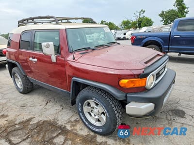 Czwarte zdjęcie samochodu z boku: 2008 TOYOTA FJ CRUISER BASE VIN:JTEBU11FX8K011041 - miniatura