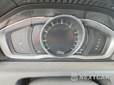 Zdjęcie 9 z 13 samochodu: 2017 VOLVO XC60 T5 DYNAMIC VIN:YV440MDR5H2222922 - miniatura