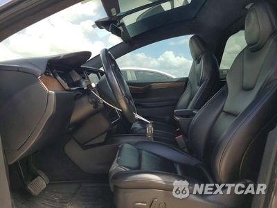 Zdjęcie 7 z 14 samochodu: 2020 TESLA MODEL X VIN:5YJXCDE28LF303587 - miniatura