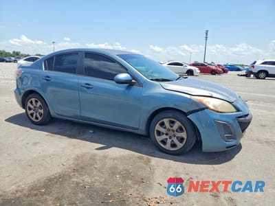 Czwarte zdjęcie samochodu z boku: 2011 MAZDA 3 I VIN:JM1BL1UF1B1432064 - miniatura