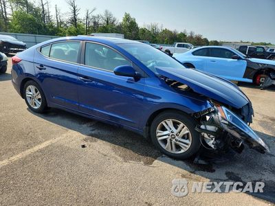 Czwarte zdjęcie samochodu z boku: 2020 HYUNDAI ELANTRA VALUE EDITION VIN:5NPD84LF6LH625804 - miniatura