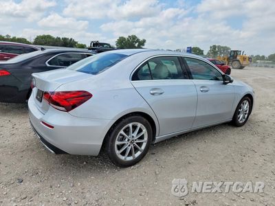 Trzecie zdjęcie samochodu z tyłu: 2021 MERCEDES-BENZ A 220 VIN:W1K3G4EB7MJ277826 - miniatura