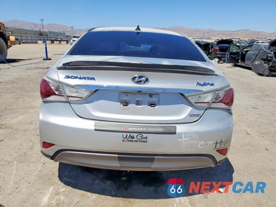 Zdjęcie 6 z 12 samochodu: 2013 HYUNDAI SONATA HYBRID VIN:KMHEC4A42DA079530 - miniatura