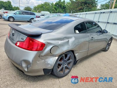 Trzecie zdjęcie samochodu z tyłu: 2004 INFINITI G35 BASE VIN:JNKCV54E74M813219 - miniatura