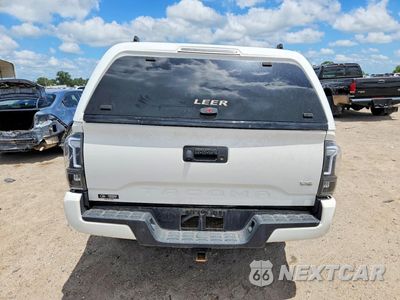 Zdjęcie 6 z 12 samochodu: 2016 TOYOTA TACOMA TRD SPORT VIN:3TMCZ5AN4GM014002 - miniatura