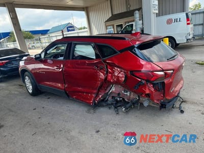 Drugie zdjęcie samochodu z przodu: 2022 CHEVROLET BLAZER 2LT VIN:3GNKBCR48NS137429 - miniatura