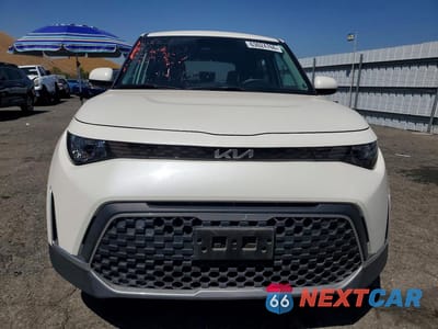 Piąte zdjęcie samochodu w środku: 2023 KIA SOUL LX VIN:KNDJ23AU1P7888812 - miniatura