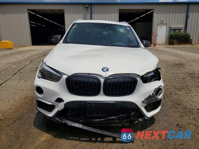 Piąte zdjęcie samochodu w środku: 2018 BMW X1 XDRIVE28I VIN:WBXHT3C36J5L30928 - miniatura
