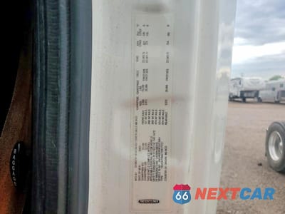 Zdjęcie 13 z 14 samochodu: 2023 FREIGHTLINER CASCADIA 126 SEMI TRUCK VIN:3AKJHHDR6PSUC9004 - miniatura