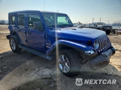 Czwarte zdjęcie samochodu z boku: 2020 JEEP WRANGLER UNLIMITED SAHARA VIN:1C4HJXEN2LW207939 - miniatura