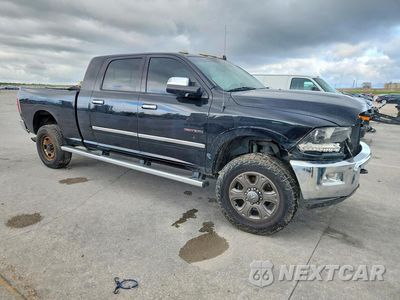 Czwarte zdjęcie samochodu z boku: 2017 RAM 2500 LARAMIE VIN:3C6UR5NL5HG644342 - miniatura