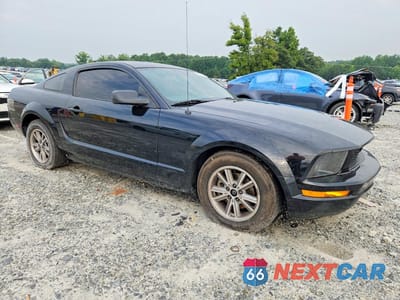 Czwarte zdjęcie samochodu z boku: 2006 FORD MUSTANG VIN:1ZVFT80N565159200 - miniatura